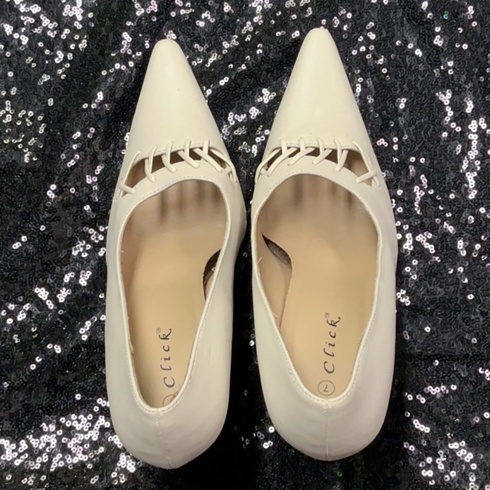 Chic Cream Heels with Cutout Design